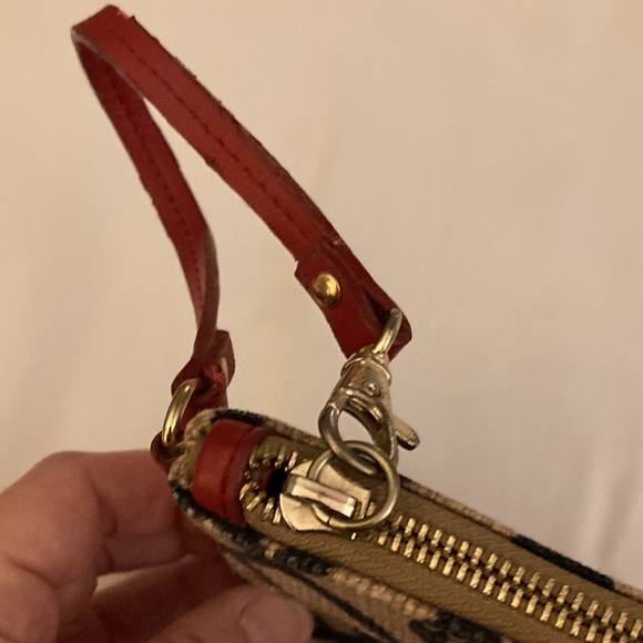 Spartina 449 Wristlet - Picture 3 of 13